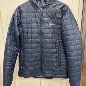 Patagonia Women’s Nano Puff- classic navy